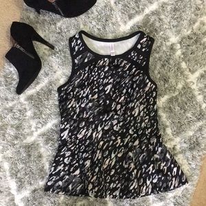 Women’s blouse size XS